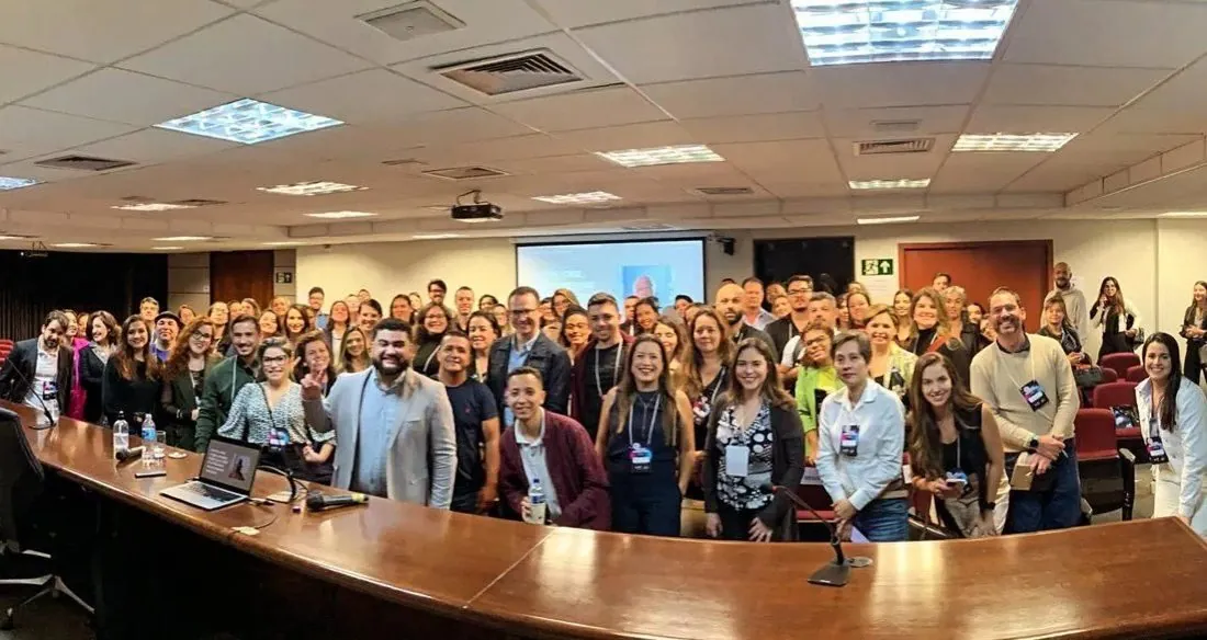 Turma do IBN reunida em auditório